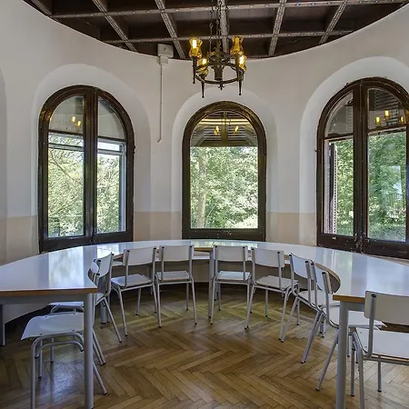 Hostel Santa Maria Del Roure *