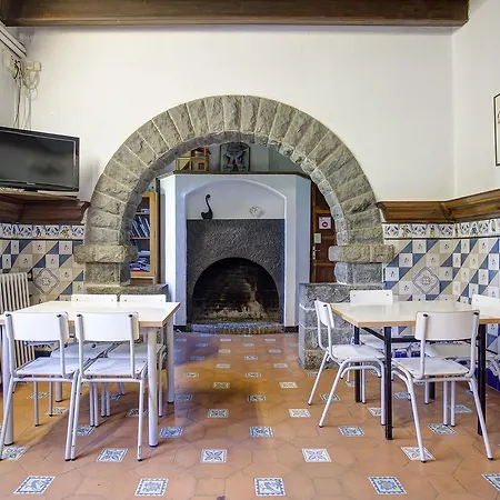 Auberge de jeunesse Santa Maria Del Roure *