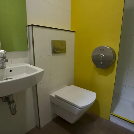 Auberge de jeunesse Santa Maria Del Roure *